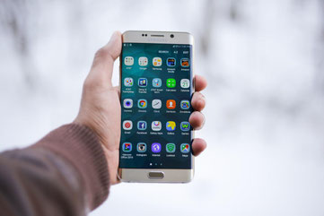 4 Geschenke, die das Smartphone in einen Entertainment-Hub verwandeln können